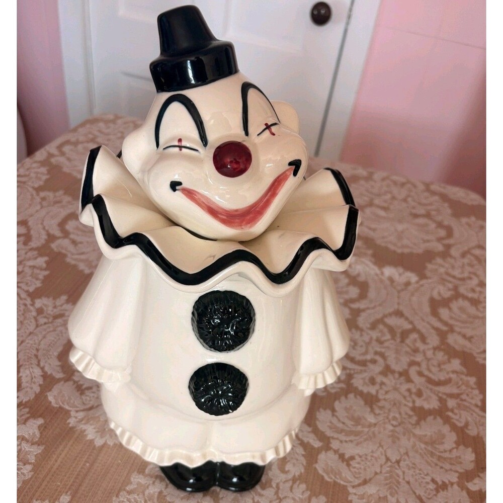 Vintage Rare Metlox Poppytrail 1930’s Ceramic Clown  Cookie Jar Calif Art Deco